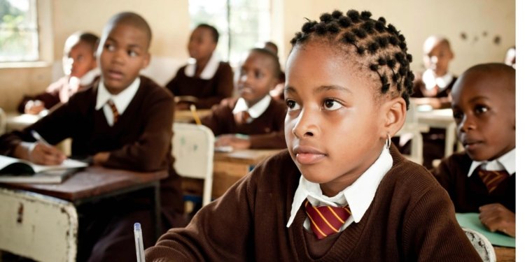 Le Gouvernement Ivoirien Renforce le Dialogue pour Moderniser l’Éducation