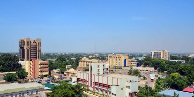 Burkina Faso : le gouvernement et les syndicats s’accordent sur 13 revendications