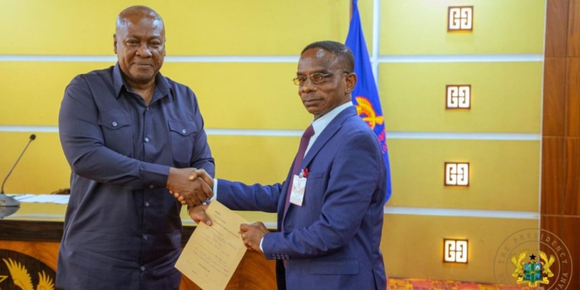 Ghana’s President Mahama Enforces Asset Declaration Deadline