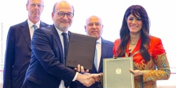 Egypt, France, EU sign nine financing, grant agreements worth €262 million