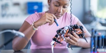 Young Innovators Are Ready : What it will take to scale youth-led solutions across the continent