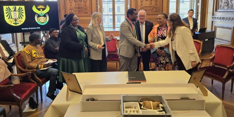 Switzerland Returns Three Sacred Artefacts to South Africa