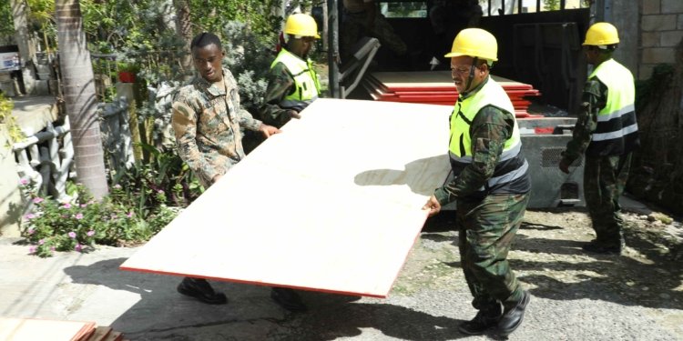 Rwanda Defence Force Engineers Begin Joint Housing Repairs in Jamaica