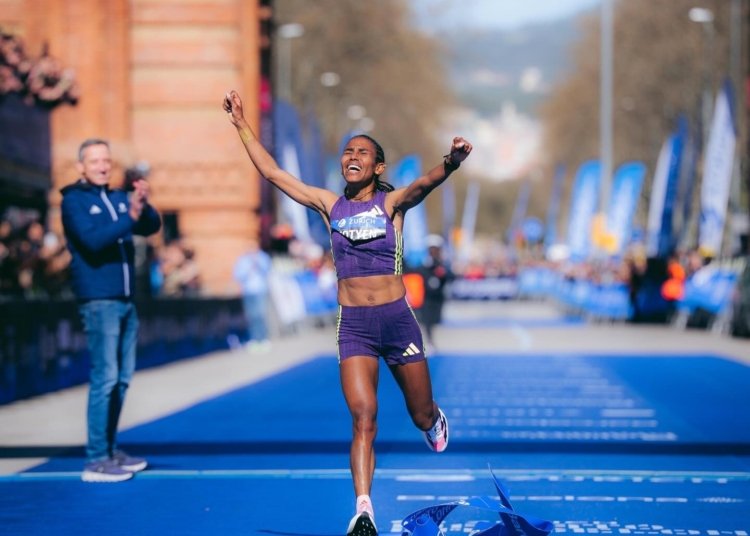 Ethiopia’s Tesfay Runs Second-Fastest Women’s Marathon Ever in Barcelona
