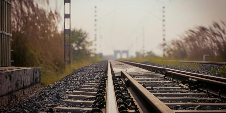 Algeria Secures $878 Million for Second Phase of Strategic Railway Project
